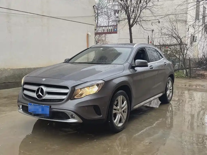 Mercedes-Benz GLA-Class