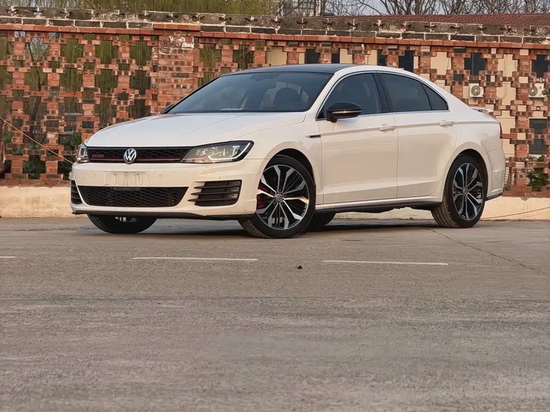 Volkswagen Lamando