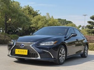 Lexus ES 2019