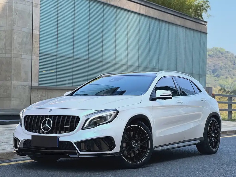 Mercedes-Benz GLA-Class