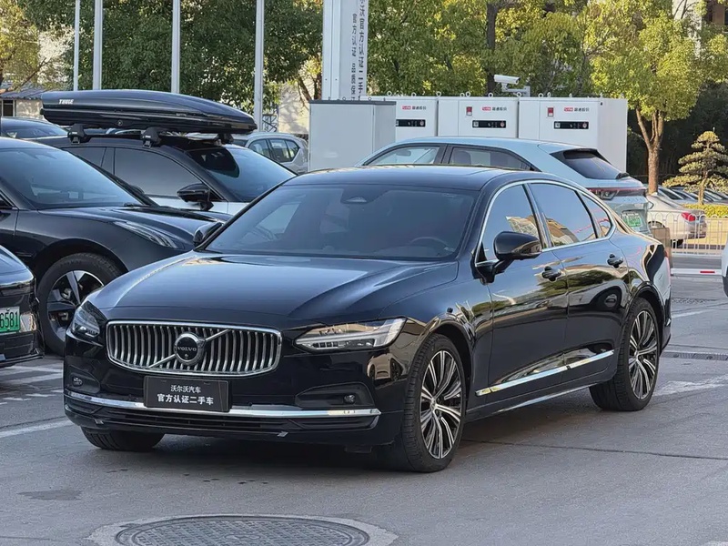 Volvo S90