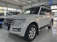 Mitsubishi Pajero 2017