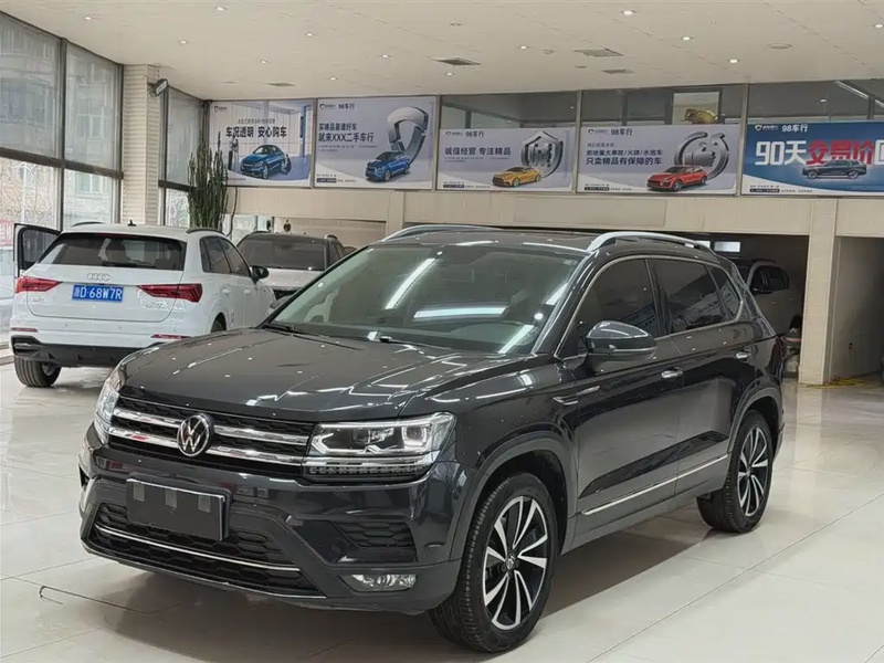 Volkswagen Tharu