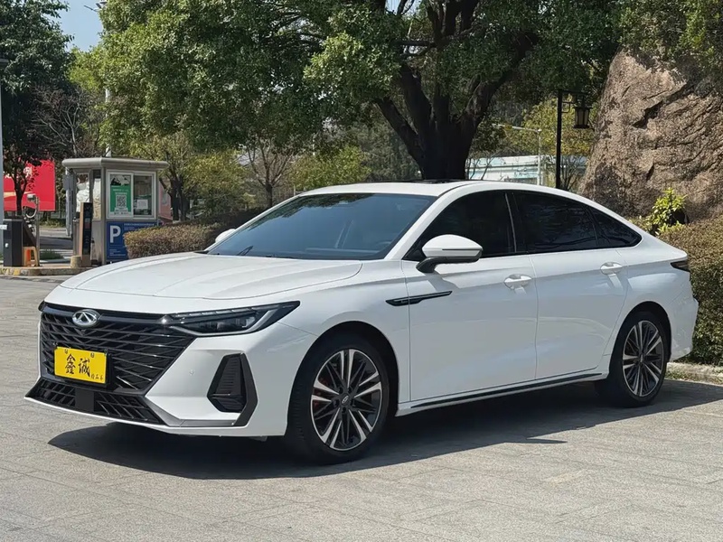 Chery Arrizo 8