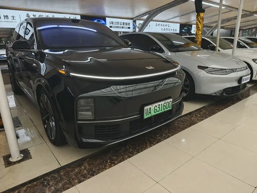 Li Auto L8 2025
