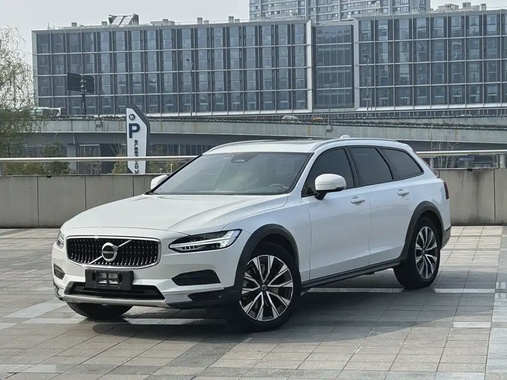 Volvo V90 2023