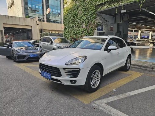 Porsche Macan 2015