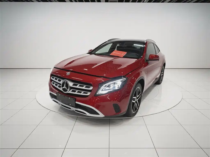 Mercedes-Benz GLA-Class