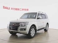 Mitsubishi Pajero 2020