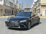 Lexus ES 2022