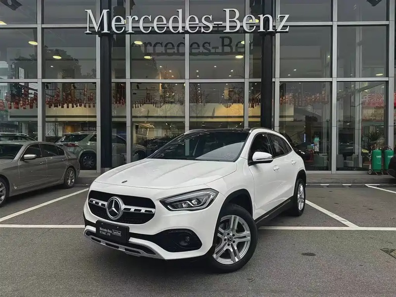 Mercedes-Benz GLA-Class