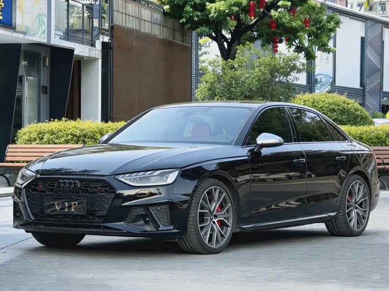 Audi S4