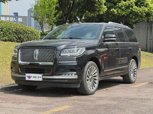 Lincoln Navigator 2022