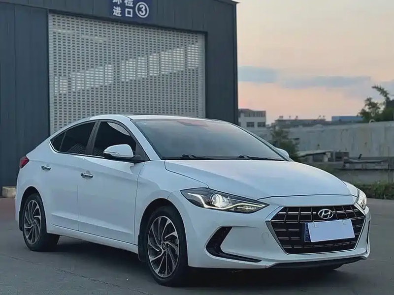 Hyundai Elantra