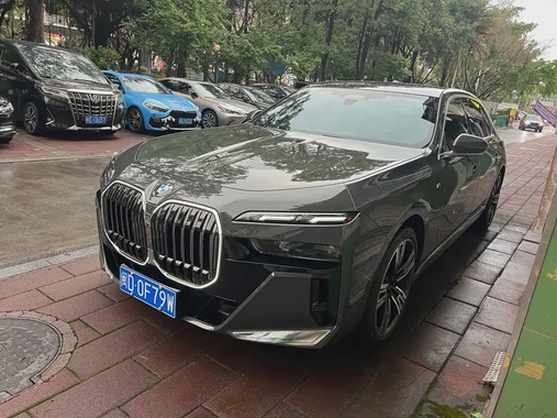BMW 7 Series 2024