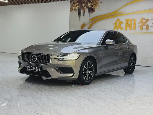 Volvo S60 2022