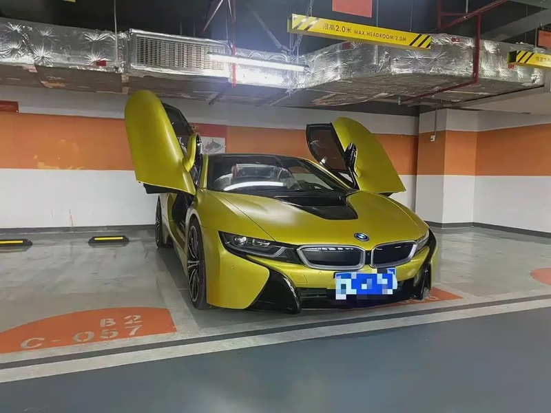 BMW i8