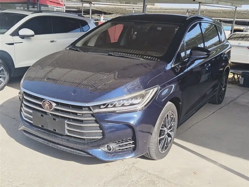 BYD MAX 2018