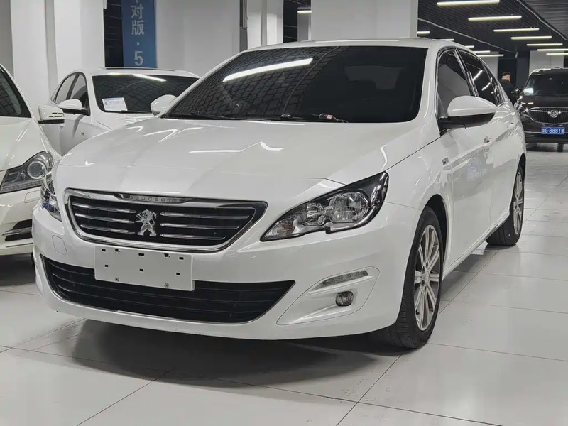 Peugeot 408