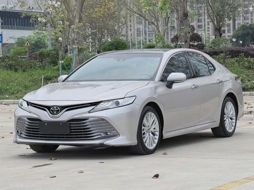 Toyota Camry 2021