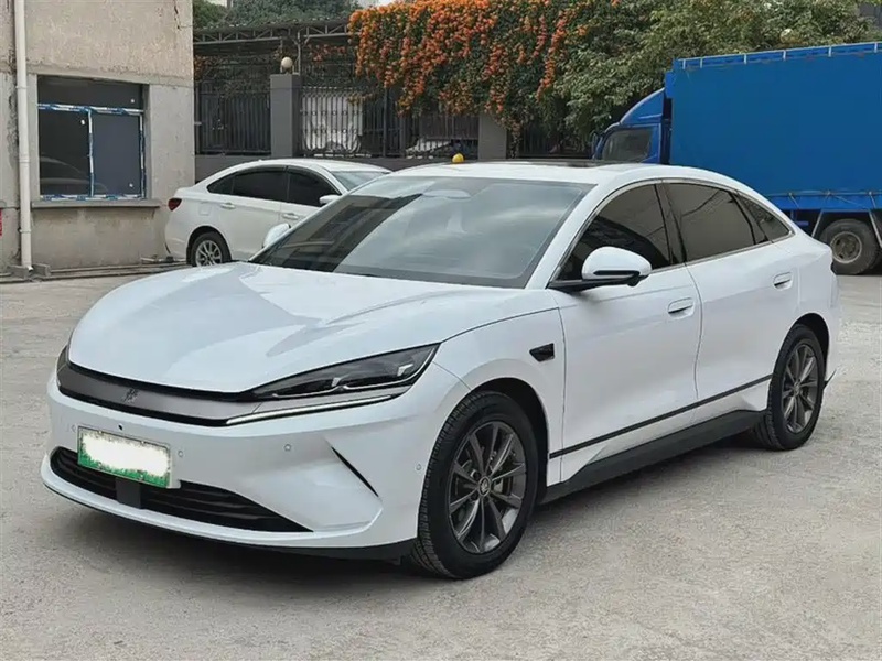 BYD Qin L