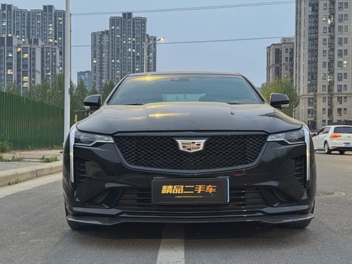 Cadillac CT4 2022
