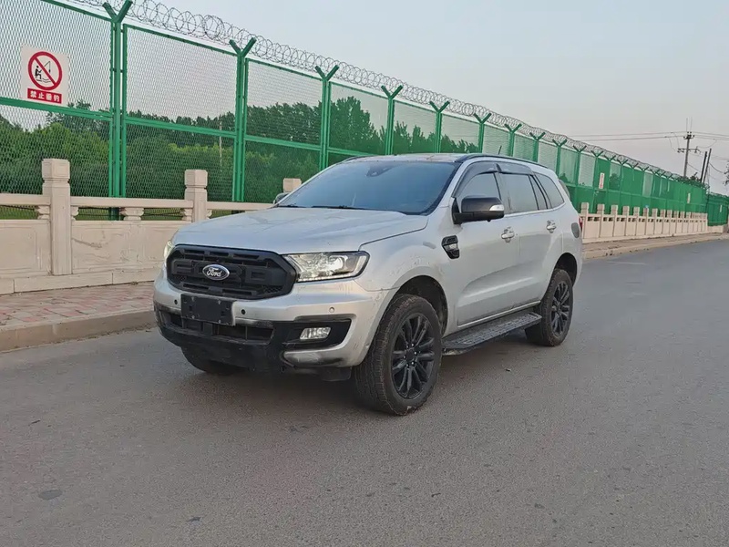 Ford Everest