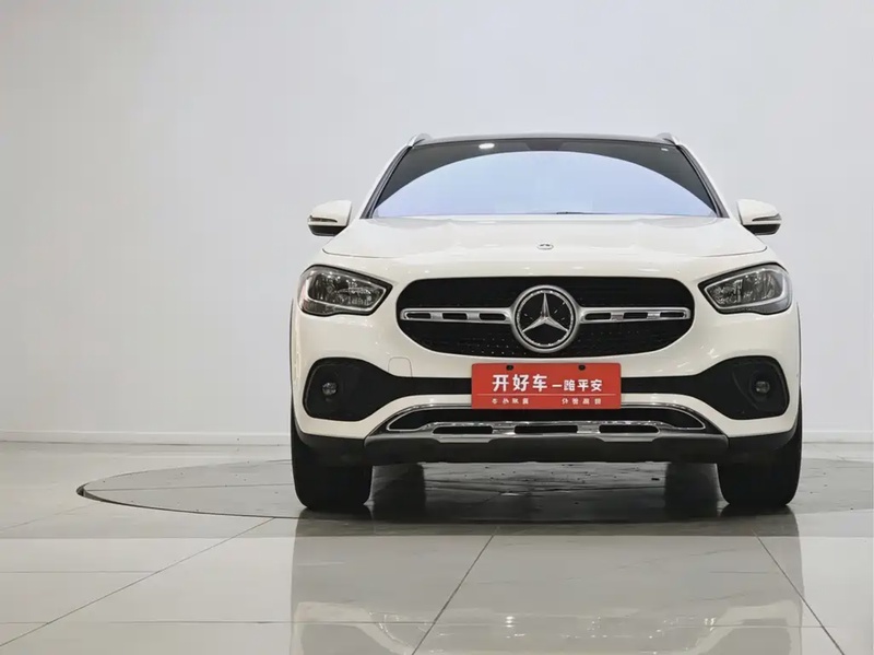 Mercedes-Benz GLA-Class