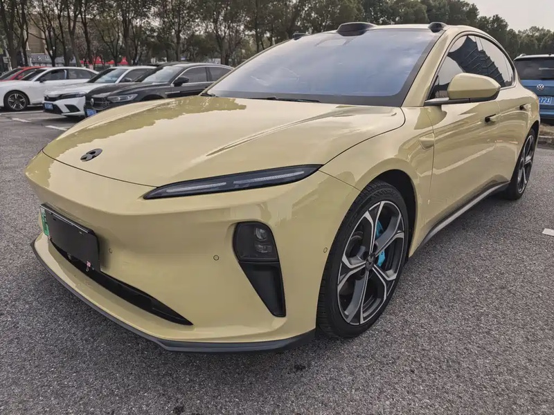 NIO ET5