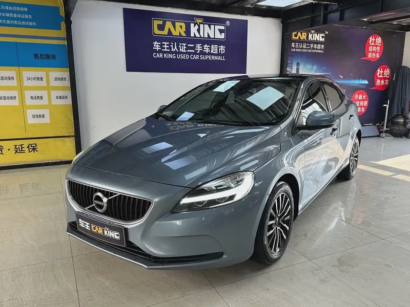Volvo V40