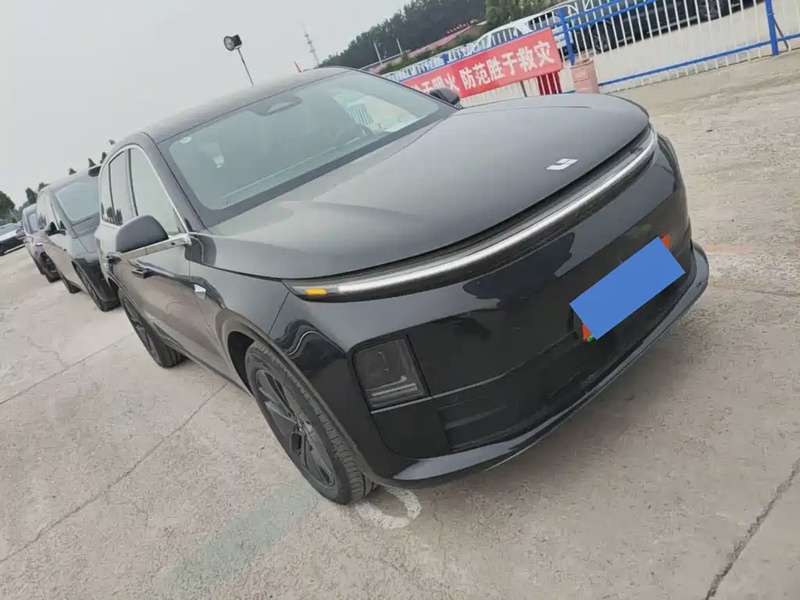 Li Auto L6