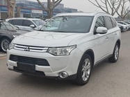Mitsubishi Outlander 2015