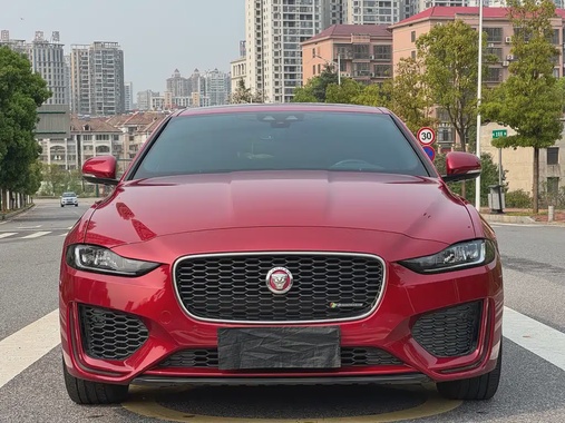 Jaguar XE 2020