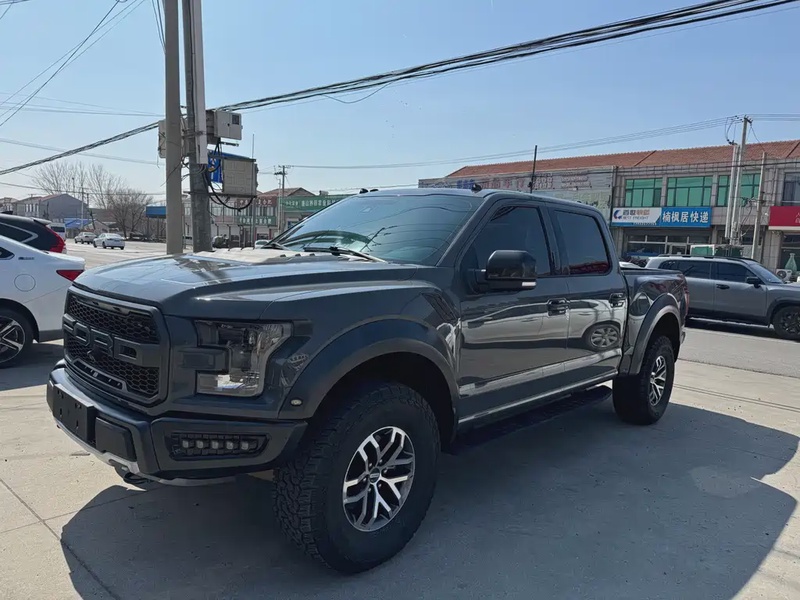 Ford F-150 Raptor