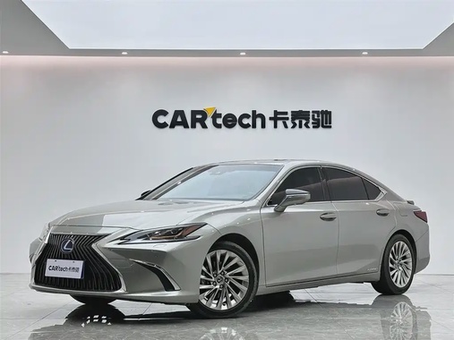 Lexus ES 2021