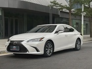 Lexus ES 2020