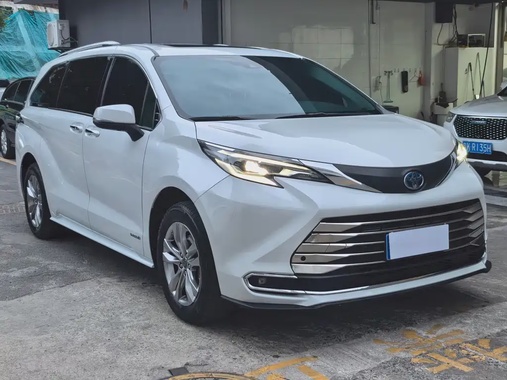 Toyota Sienna 2023