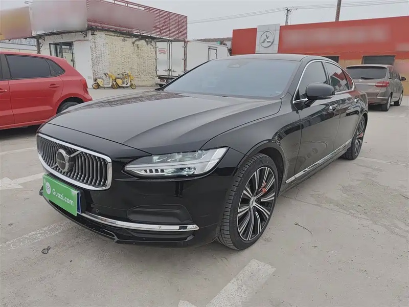 Volvo S90
