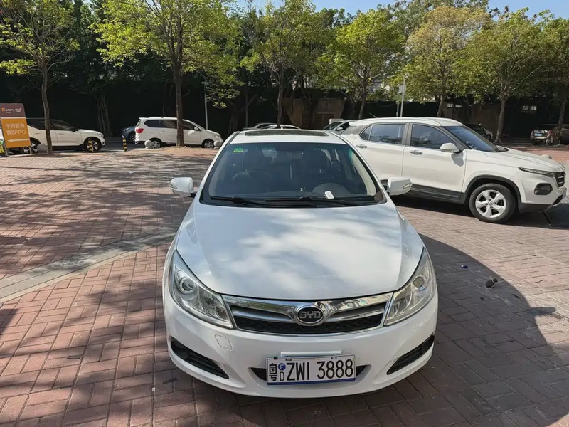 BYD Surui