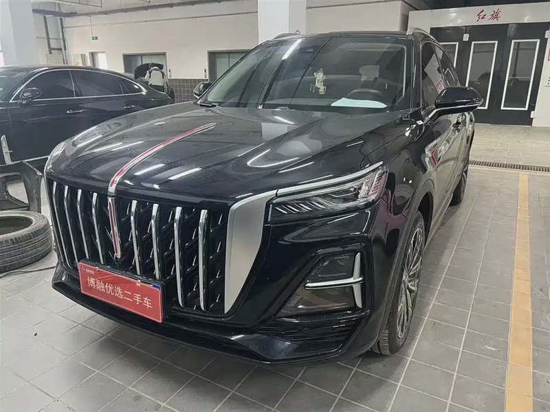Hongqi HS5