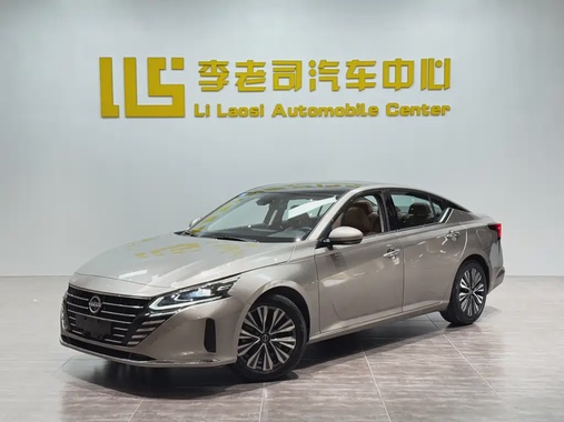 Nissan Teana 2024
