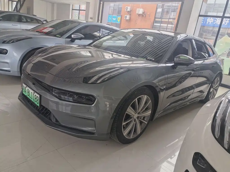 Zeekr 001