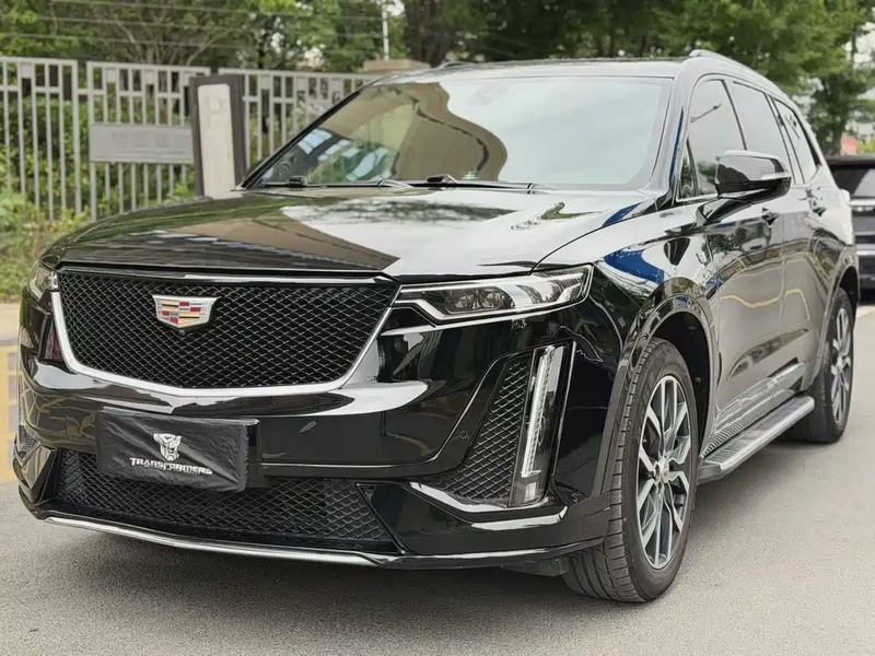 Cadillac XT6