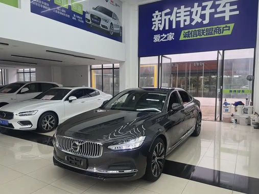 Volvo S90 2025