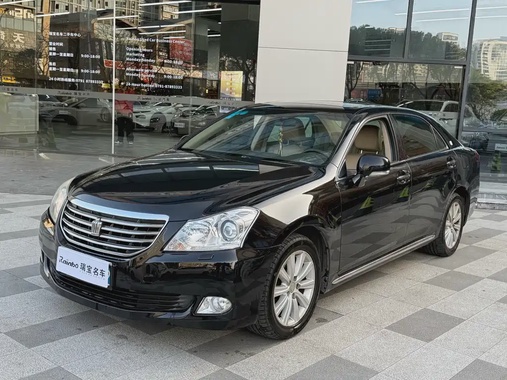 Toyota Crown 2011