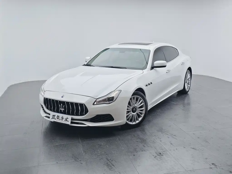 Maserati Quattroporte