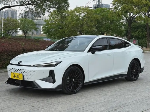 Changan UNI-V 2024