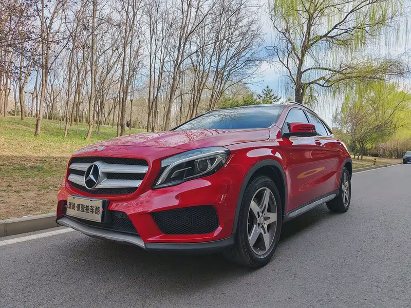 Mercedes-Benz GLA-Class