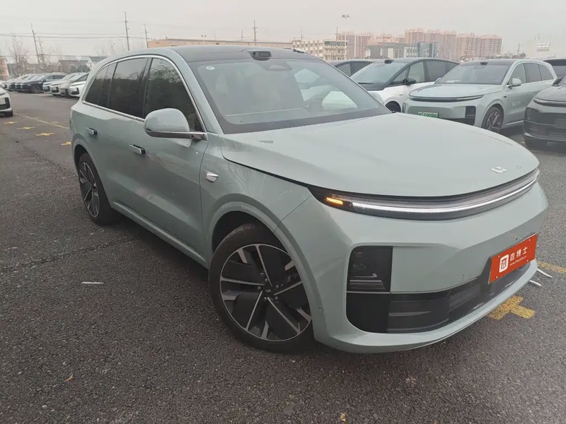Li Auto L6
