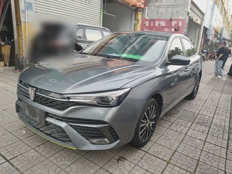 Roewe i5